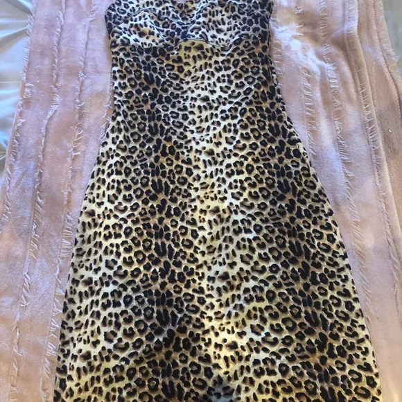 Dress - Picture 1 of 2